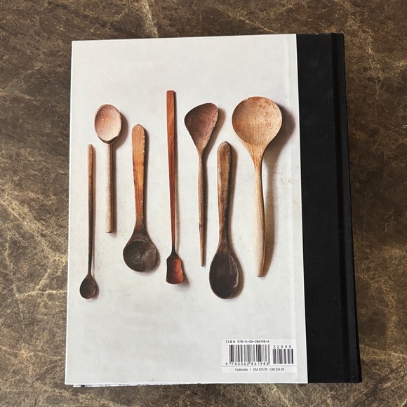 Magnolia Table Cookbook by Joanna Gaines - Black and White - Picture 3 of 9